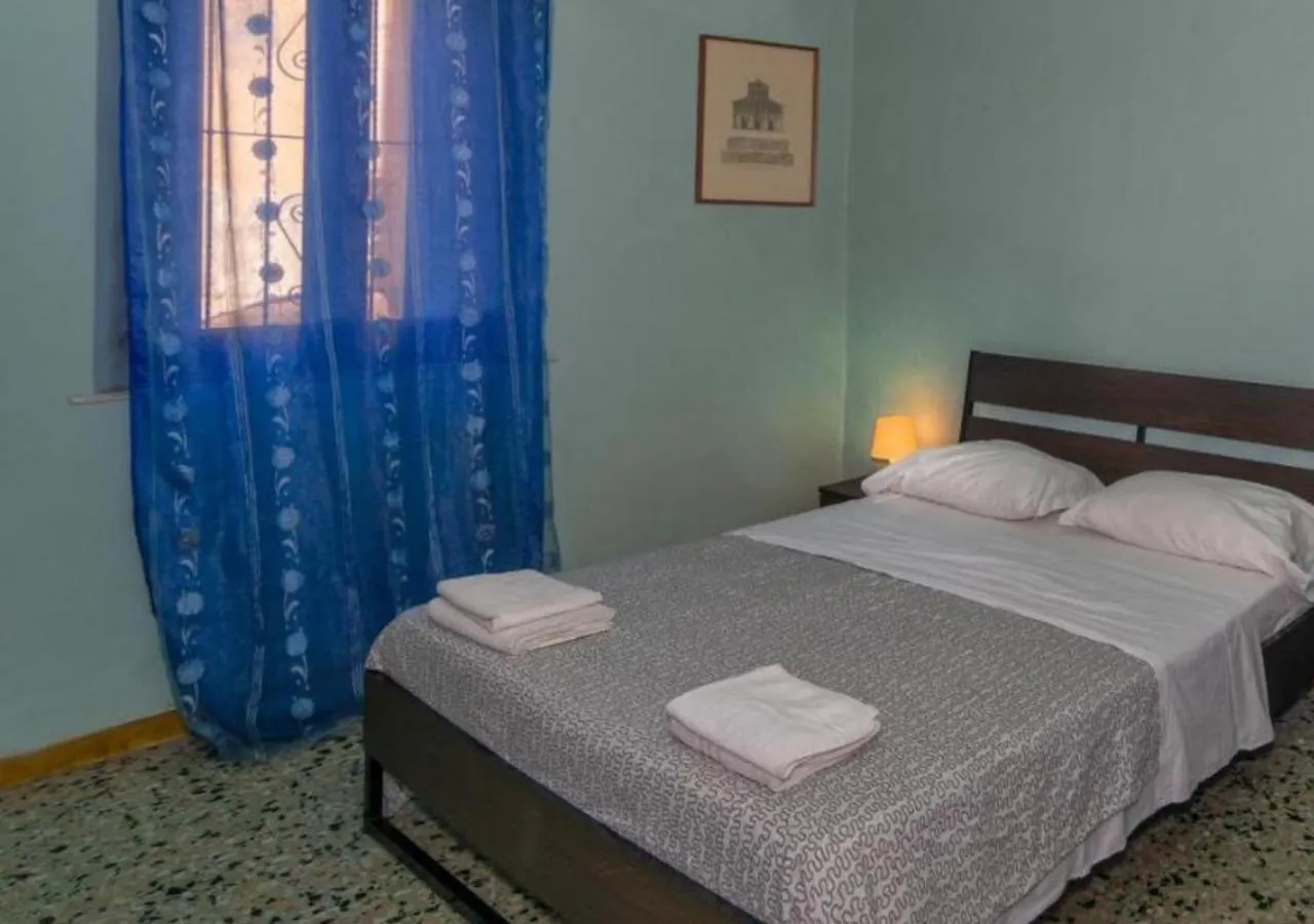 ** Bed & Breakfast Maison Dei Miracoli Pisa Italy