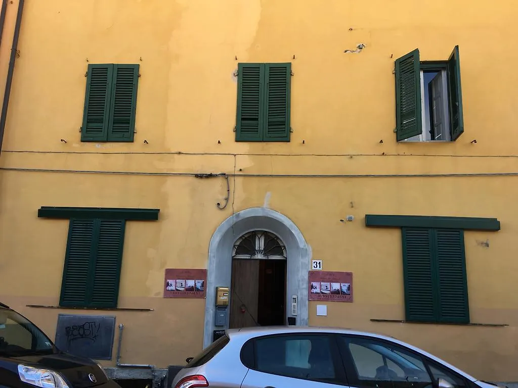 Maison Dei Miracoli Pisa 2*,