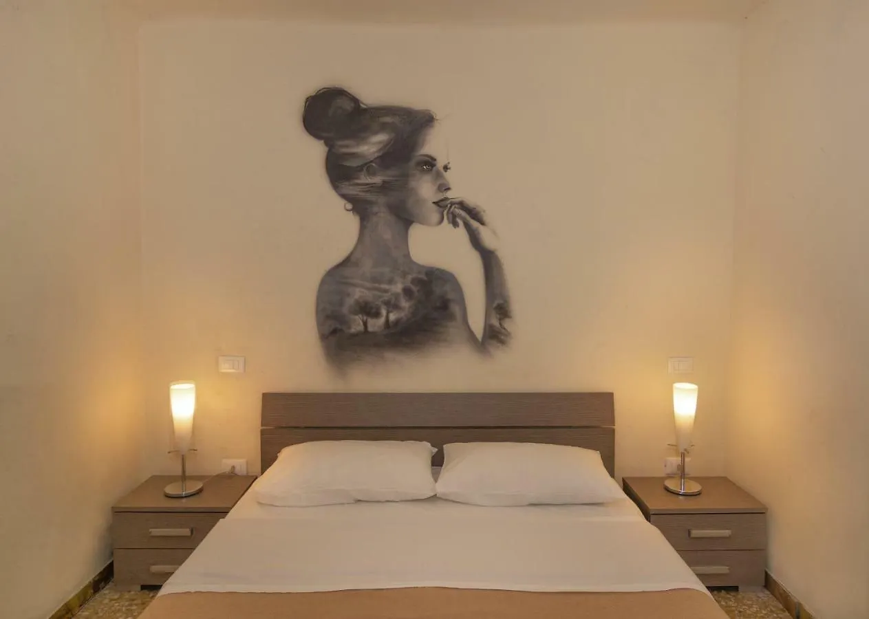 Maison Dei Miracoli Pisa Bed & Breakfast